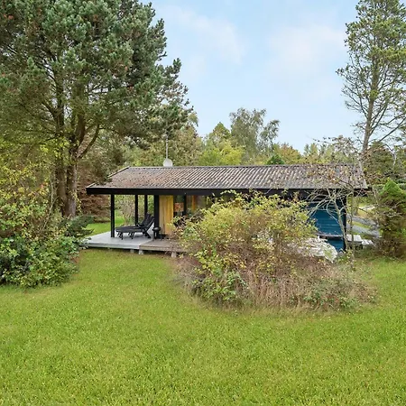3 Bedroom Beautiful In Idestrup Holiday home *